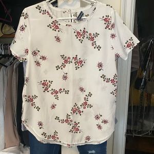 Abercrombie keyhole floral blouse